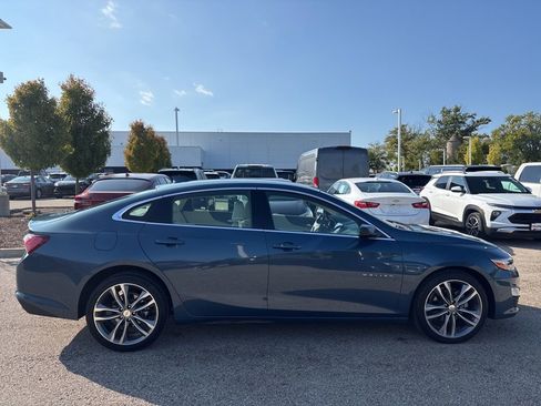 Used 2024 Chevrolet Malibu LT image 3