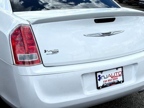 Used 2013 Chrysler 300 S image 84