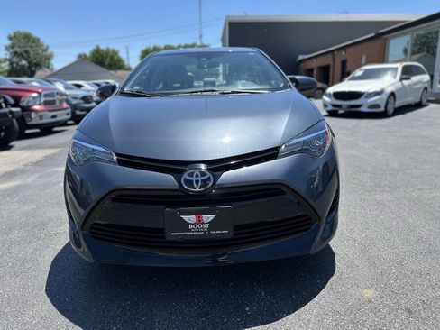 Used 2017 Toyota Corolla LE FWD image 2