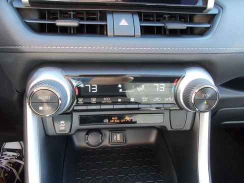 Certified 2025 Toyota RAV4 LE image 24