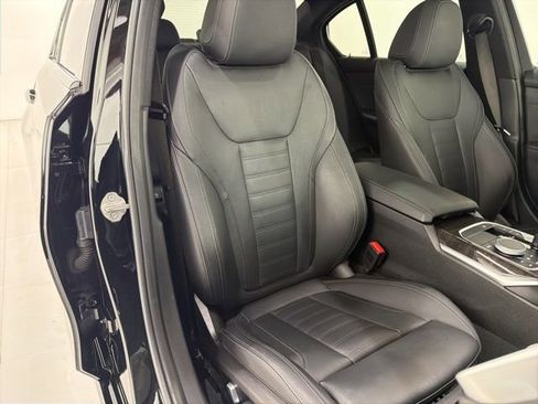 Used 2021 BMW 330i Sedan w/ Premium Package RWD image 19