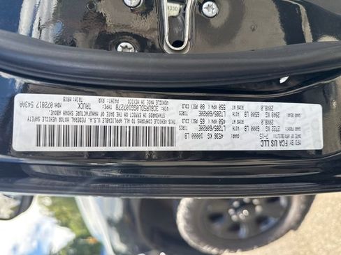 Used 2016 RAM 2500 Big Horn w/ Black Appearance Group AWD/4WD image 16