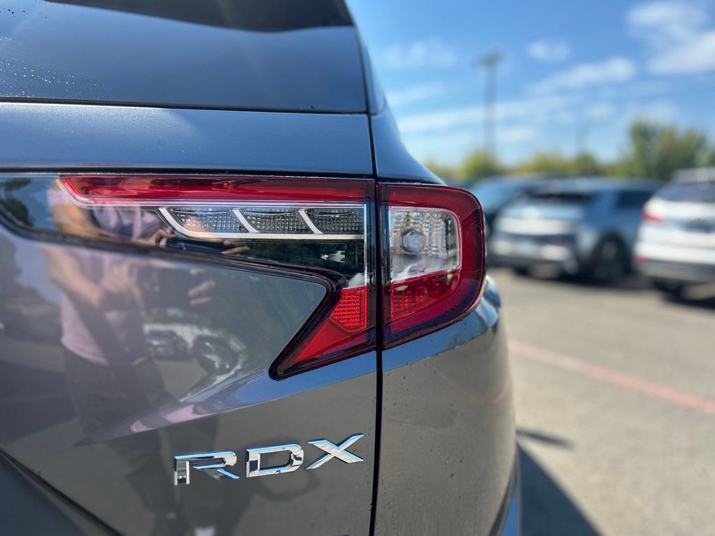 Used 2025 Acura RDX w/ Advance Package AWD/4WD image 6