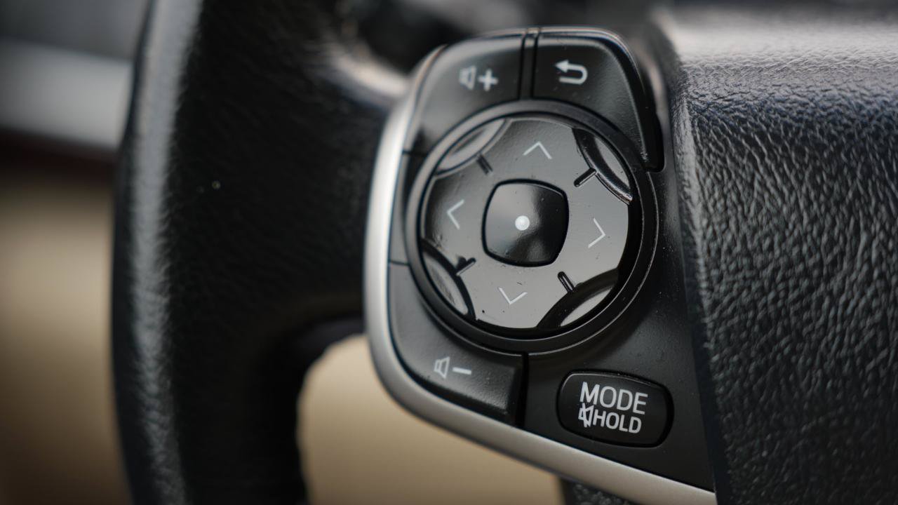 Used 2014 Toyota Camry XLE FWD image 14