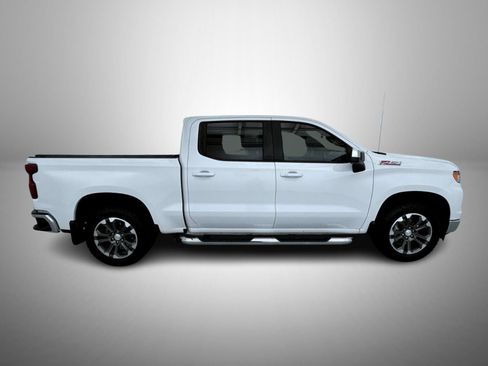 Used 2024 Chevrolet Silverado 1500 LT AWD/4WD image 4