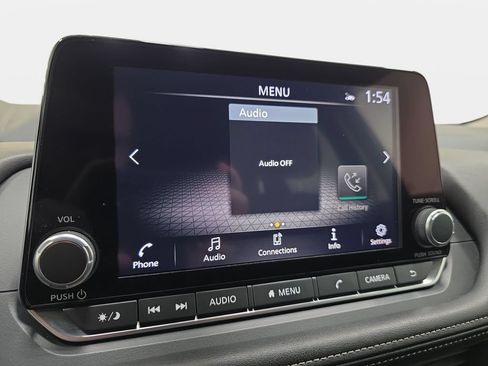 Used 2025 Nissan Rogue SV FWD image 20