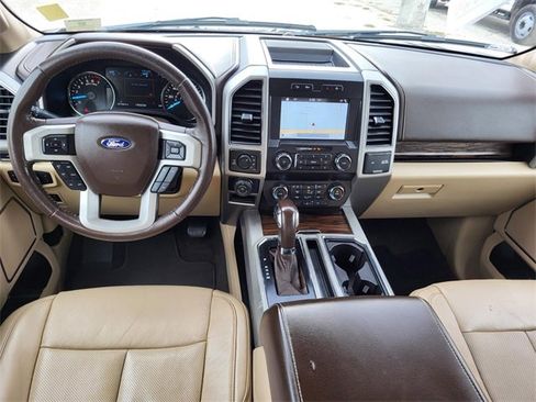 Used 2019 Ford F150 Lariat image 14