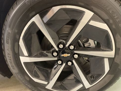 New 2026 Chevrolet Equinox EV LT FWD image 24