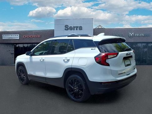 Used 2024 GMC Terrain SLT w/ Infotainment Package II AWD/4WD image 5