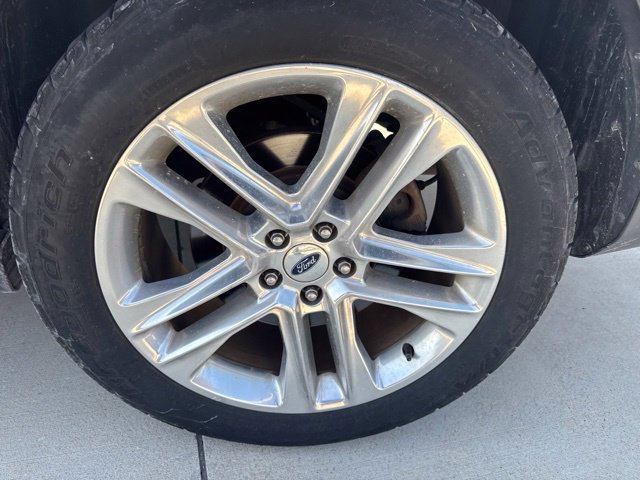 Used 2016 Ford Explorer Limited w/ Equipment Group 301A FWD image 9