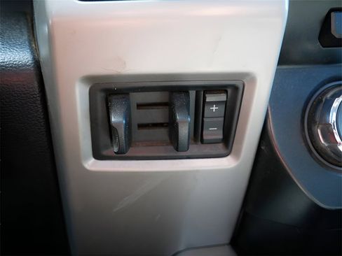 Used 2017 Ford F350 Lariat w/ Lariat Ultimate Package image 26