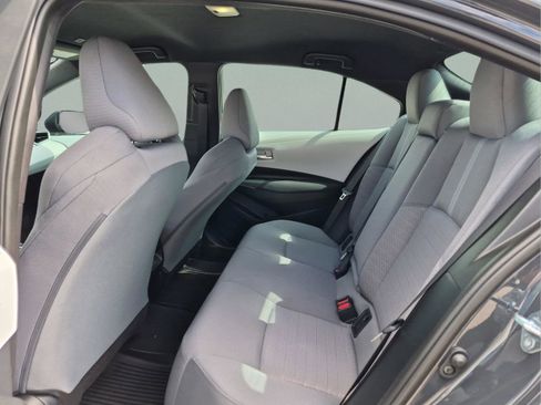Used 2026 Toyota Corolla SE FWD image 17
