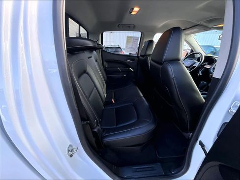 Used 2017 Chevrolet Colorado LT w/ Luxury Package, Chrome image 16