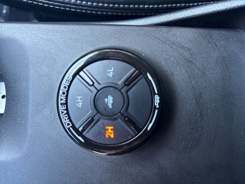 Used 2024 Ford Ranger Lariat w/ FX4 Off-Road Package image 29