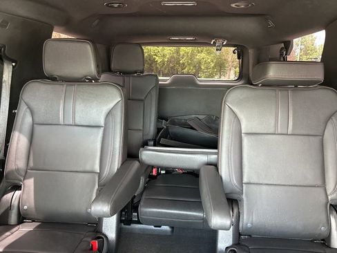 Used 2023 Chevrolet Tahoe RST w/ Luxury Package AWD/4WD image 13
