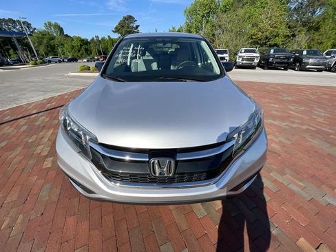 Used 2016 Honda CR-V LX image 2
