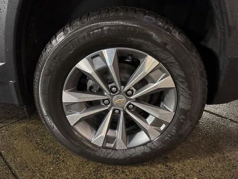 New 2026 Chevrolet Equinox LT w/ Safety and Technology Package AWD/4WD image 12