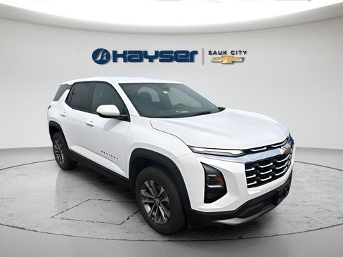 Used 2025 Chevrolet Equinox LT AWD/4WD image 1