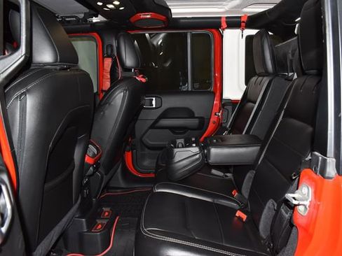 Used 2020 Jeep Wrangler Unlimited Sahara w/ Dual Top Group image 28