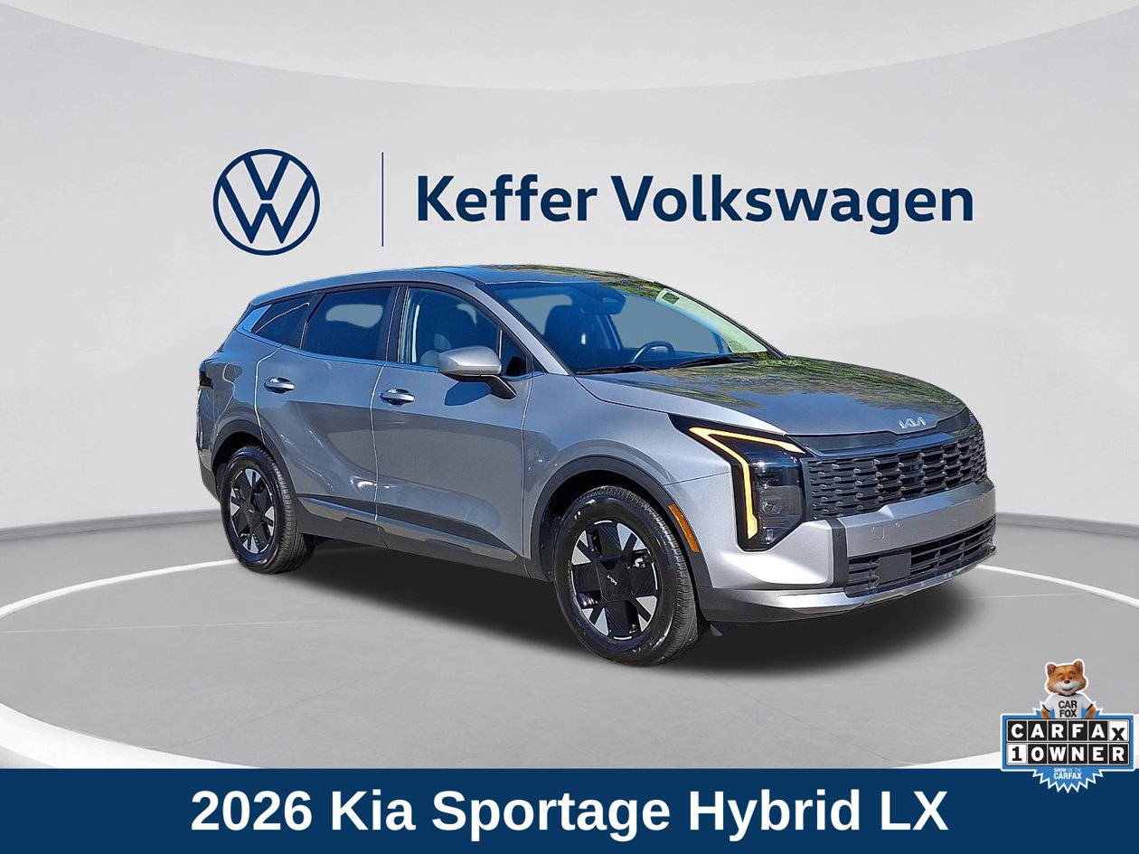 Used 2026 Kia Sportage LX FWD image 1