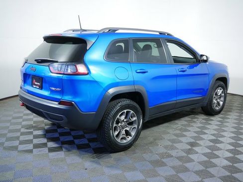 Used 2020 Jeep Cherokee Trailhawk w/ Comfort/Convenience Group AWD/4WD image 7