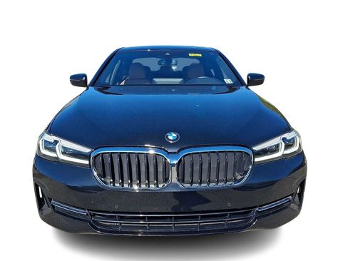 Used 2023 BMW 530i xDrive w/ Premium Package AWD/4WD image 2