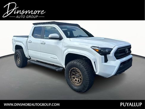 Used 2024 Toyota Tacoma SR5 AWD/4WD image 1