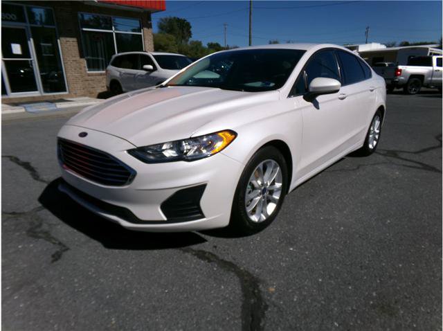 Used 2019 Ford Fusion SE FWD image 1
