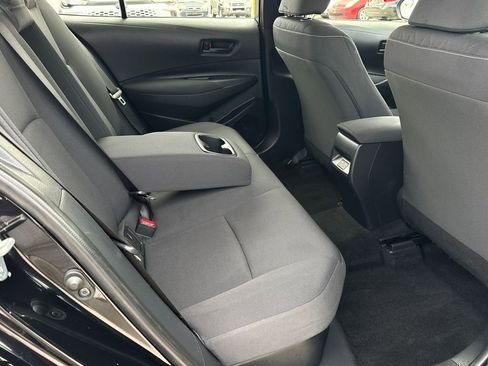 Used 2025 Toyota Corolla LE w/ LE Premium Package image 13