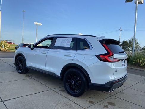 Used 2024 Honda CR-V Sport image 8
