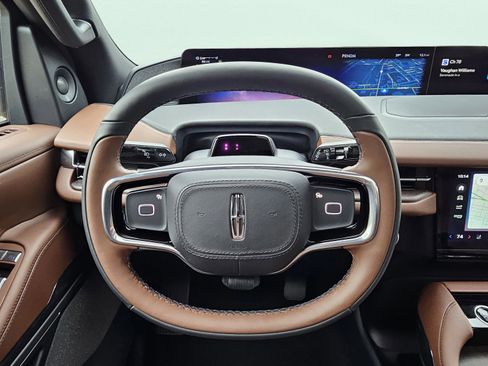 New 2025 Lincoln Navigator L Reserve image 23