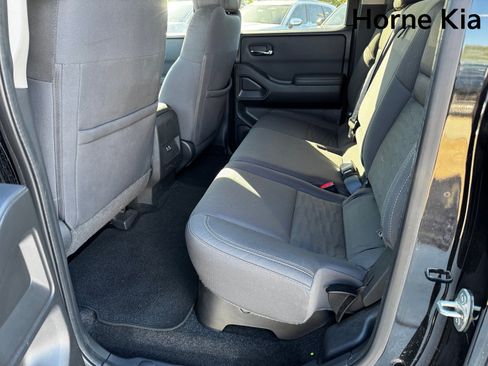 Used 2022 Nissan Frontier SV image 13