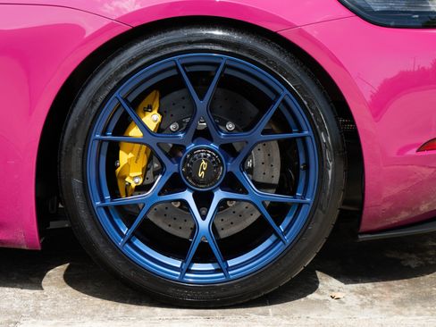 Used 2023 Porsche 718 Cayman GT4 RS RWD image 39