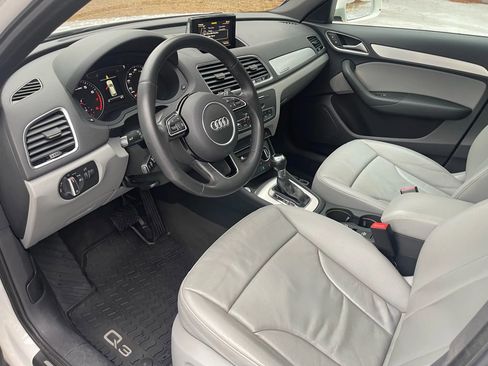 Used 2018 Audi Q3 2.0T Premium AWD/4WD image 11