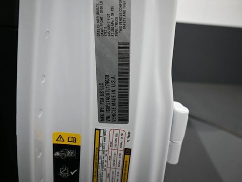 New 2026 Jeep Gladiator Sport image 20