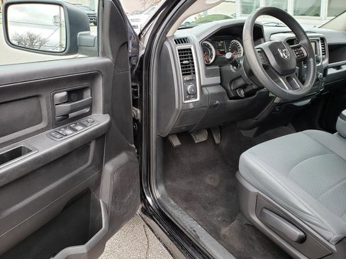 Used 2017 RAM 1500 Express w/ Express Value Package image 9