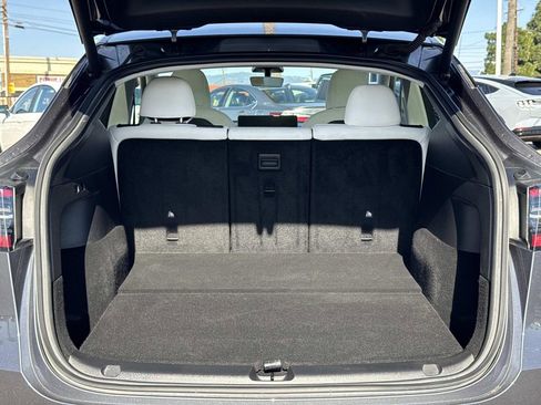 Used 2021 Tesla Model Y Long Range image 25