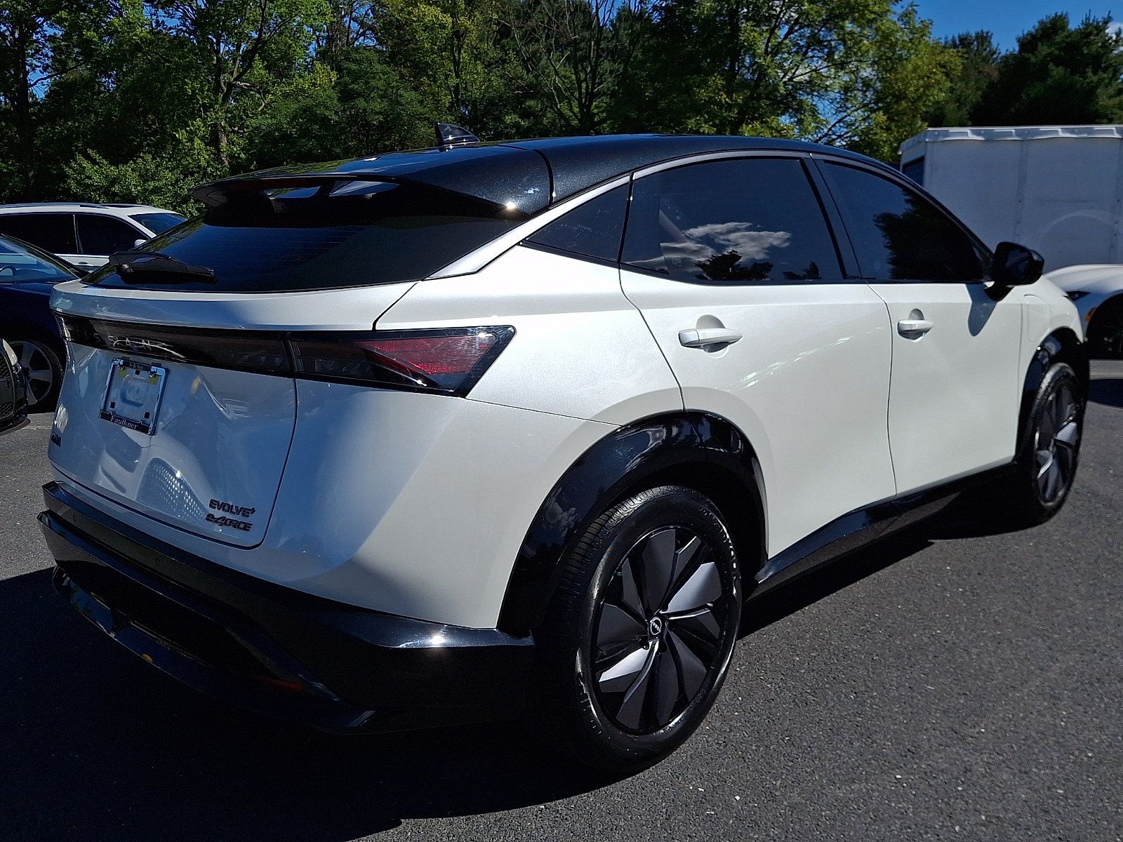 Certified 2023 Nissan Ariya AWD image 7