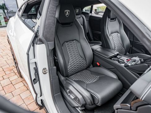 Used 2024 Lamborghini Urus S AWD/4WD image 34