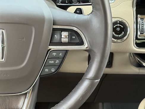Used 2023 Lincoln Navigator Reserve AWD/4WD image 21