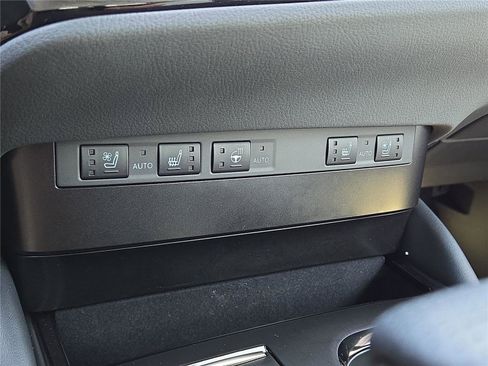 Used 2025 Lexus ES 350 F Sport FWD image 9