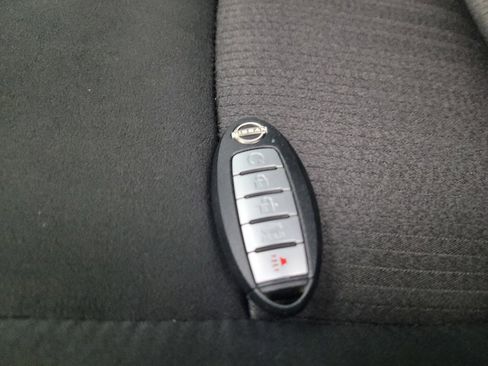 Used 2024 Nissan Altima 2.5 SV image 32