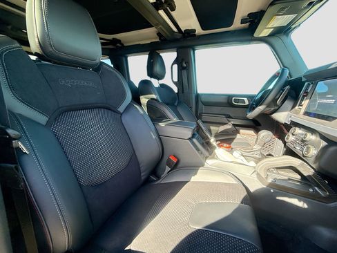 New 2025 Ford Bronco Raptor w/ Interior Carbon Fiber Pack image 30