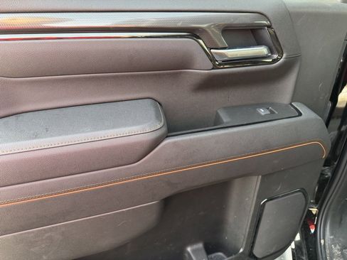 Used 2025 GMC Sierra 1500 AT4 w/ Technology Package image 40