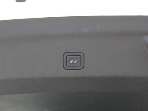 Used 2024 Chevrolet Suburban RST w/ Sport Performance Package image 8