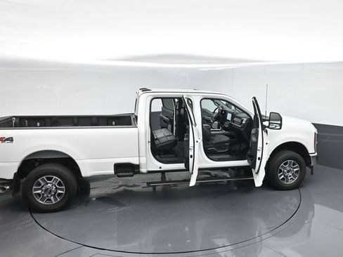 Used 2024 Ford F250 Lariat w/ Lariat Ultimate Package AWD/4WD image 61