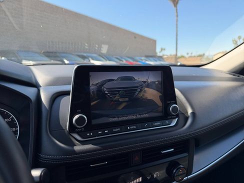 Used 2025 Kia K4 FWD image 25