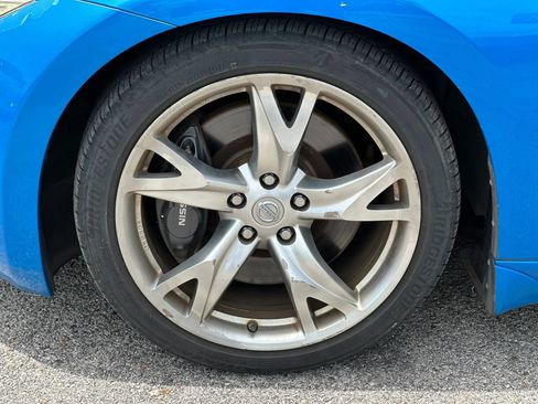 Used 2009 Nissan 370Z Touring w/ Sport Pkg RWD image 17