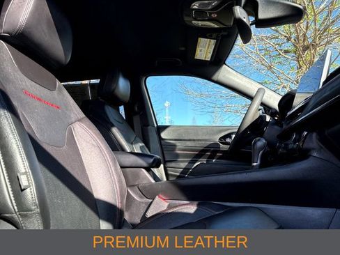 Used 2023 Jeep Compass Trailhawk AWD/4WD image 8