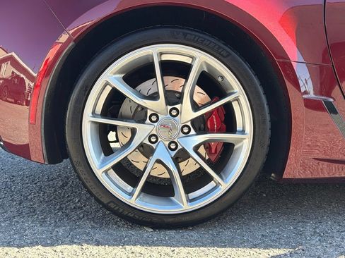Used 2016 Chevrolet Corvette Z06 w/ 3LZ Preferred Equipment Group RWD image 12